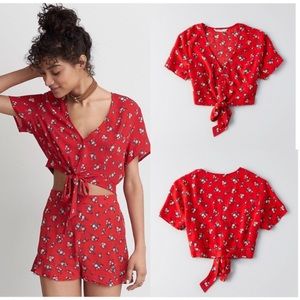 American Eagle Crop Top